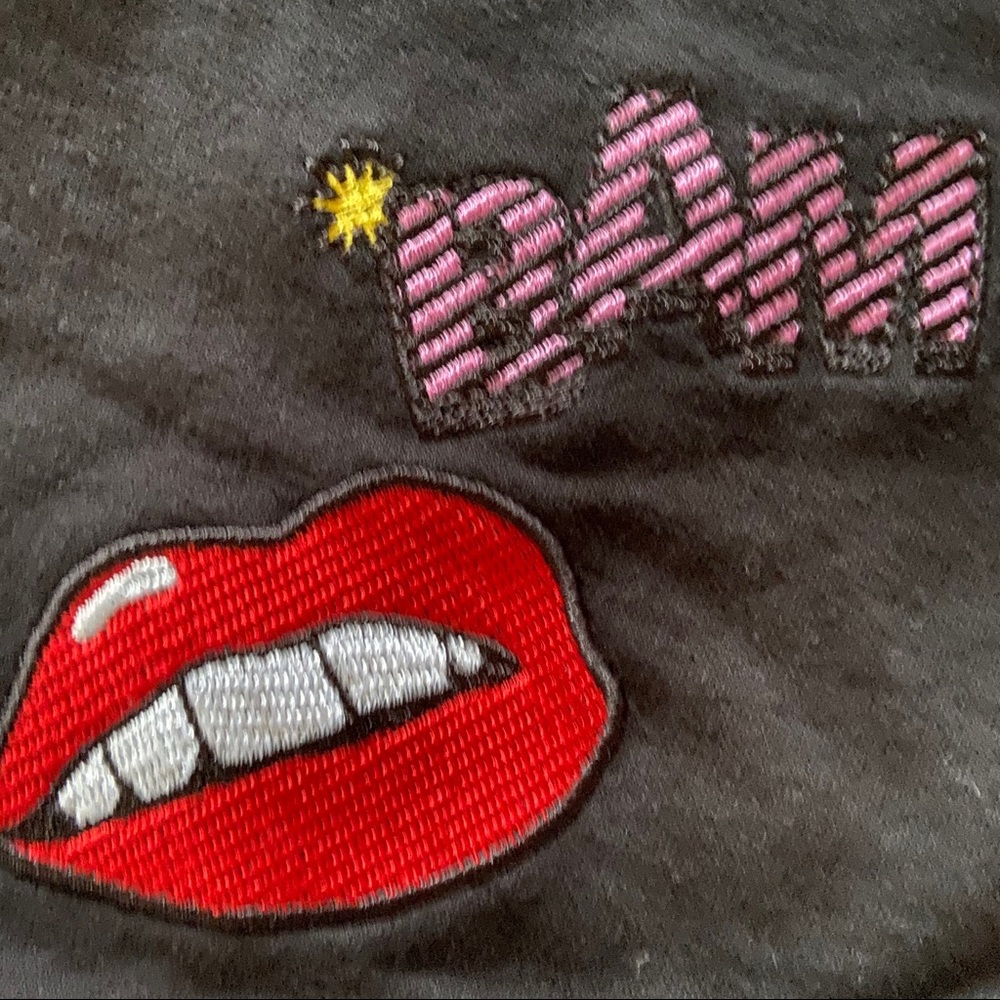 Sweatshirt with Onomatopoeia & Fruit Patches - Picture 5 of 9